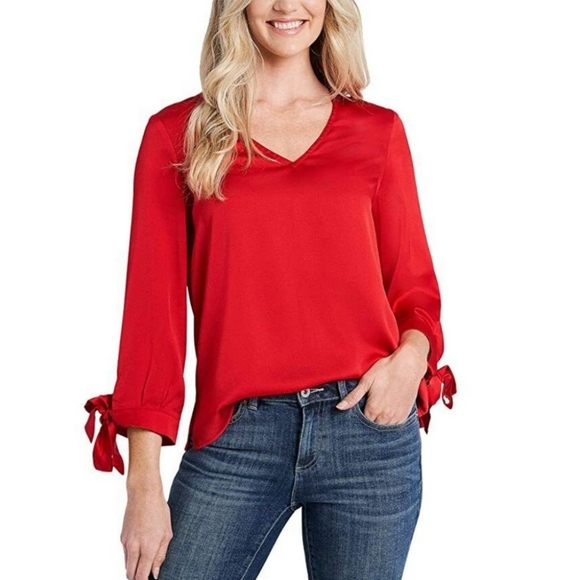 Cece V-Neck Cuffed Long Tie Sleeve Floral Blouse - Picture 5 of 6